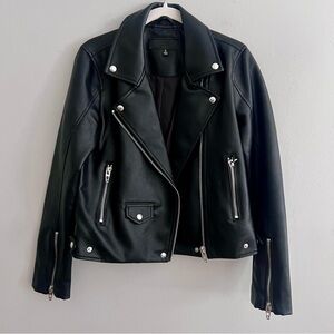 BlankNYC Black faux leather Motorcycle Jacket w/ Zipper size S good condition